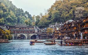 Nam Ninh - Trương Gia Giới - Thiên Môn Sơn - Phượng Hoàng cổ trấn đi đường bộ