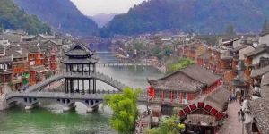 “ SẮC THU VÀNG NƠI BÔNG LAI TIÊN CẢNH ” NAM NINH - PHƯỢNG HOÀNG CỔ TRẤN- THIÊN MÔN SƠN- TRƯƠNG GIA GIỚI